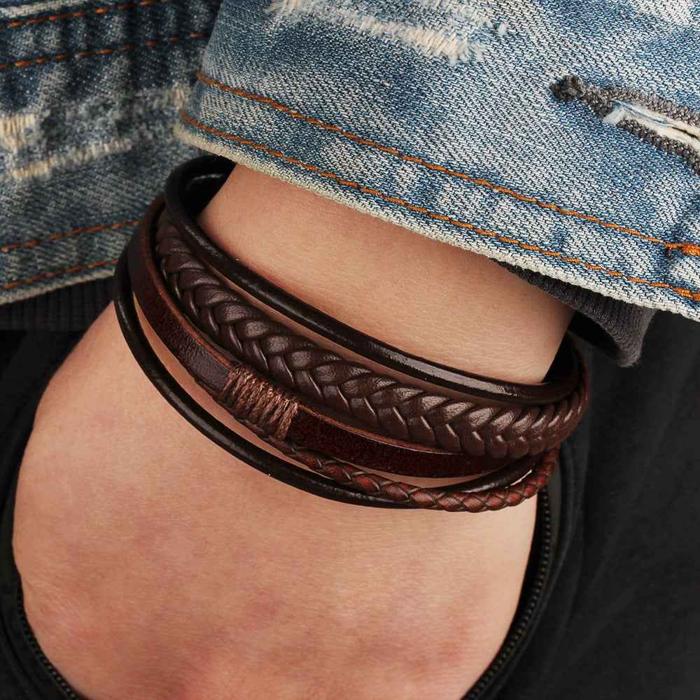 Braunes Lederarmband mit fünf Strängen - Mantrend