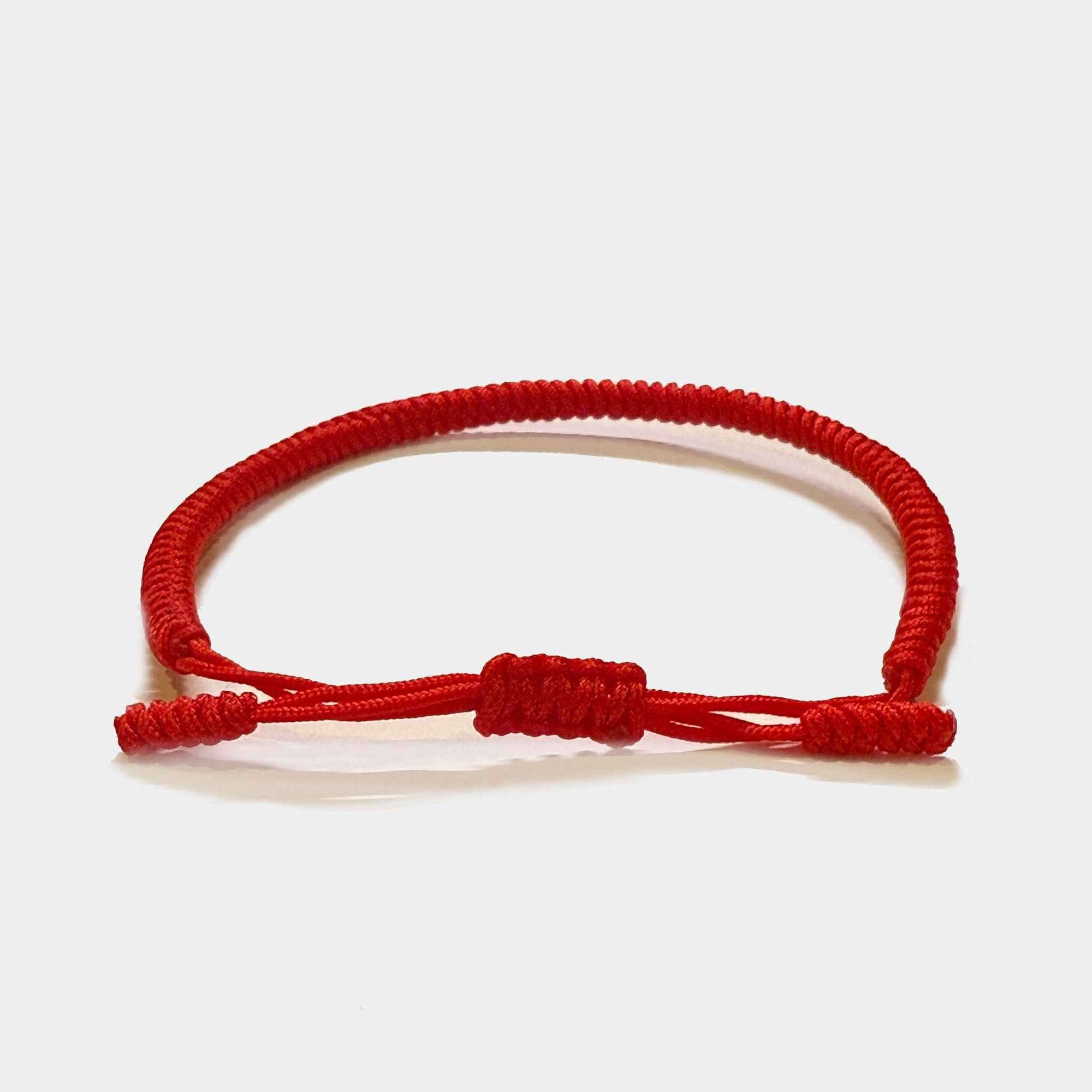 Rotes Knotenarmband