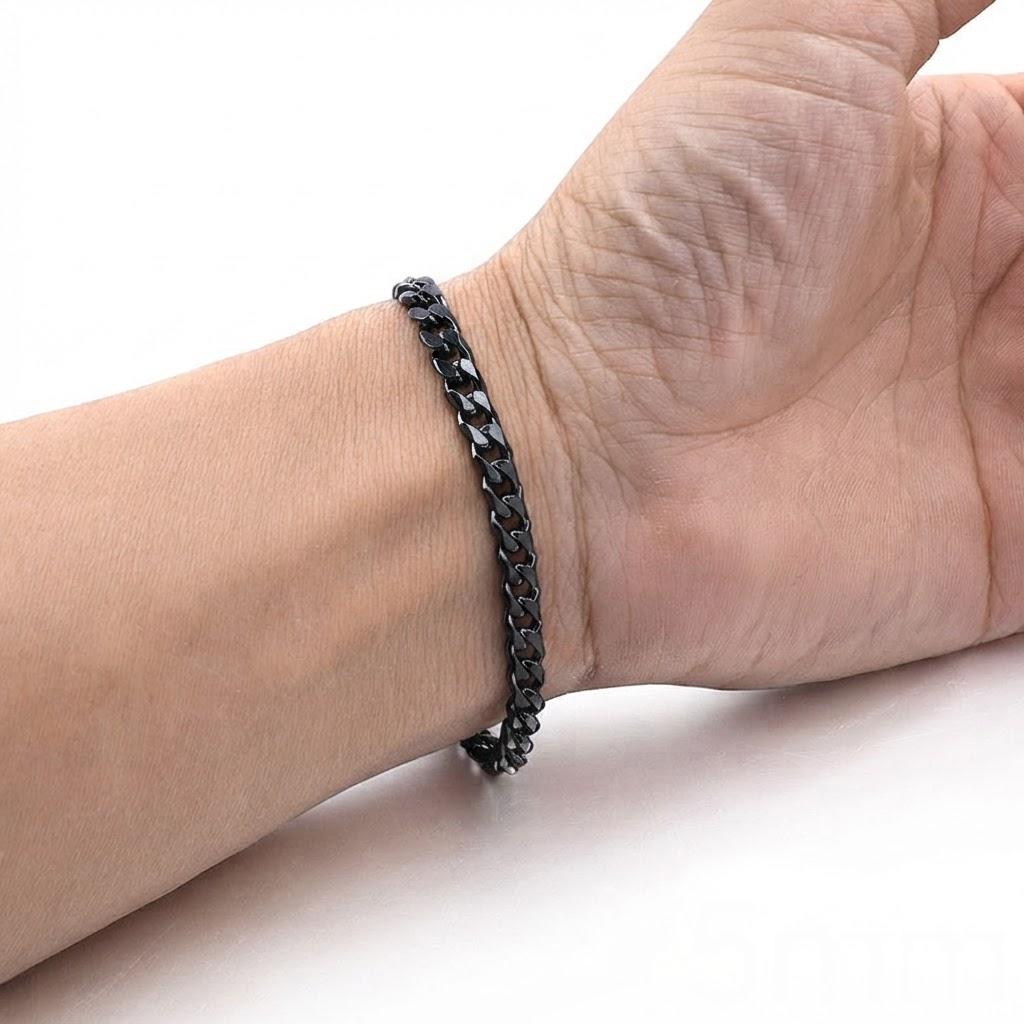 Schwarzes Kettenarmband aus Edelstahl für Männer, stilvolle Accessoires mit markantem Design