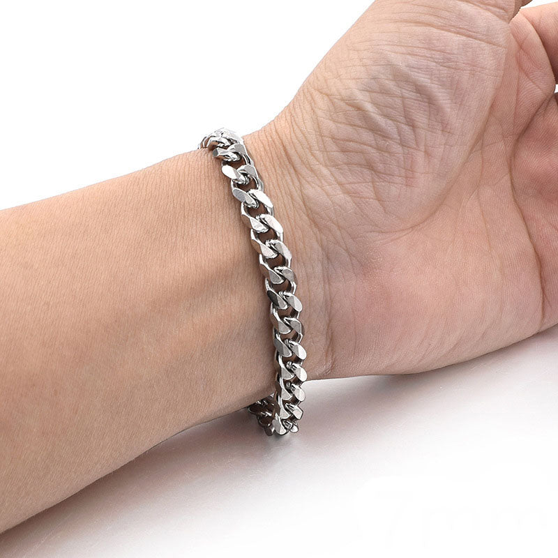 Silberfarbenes Kettenarmband 3-9 mm