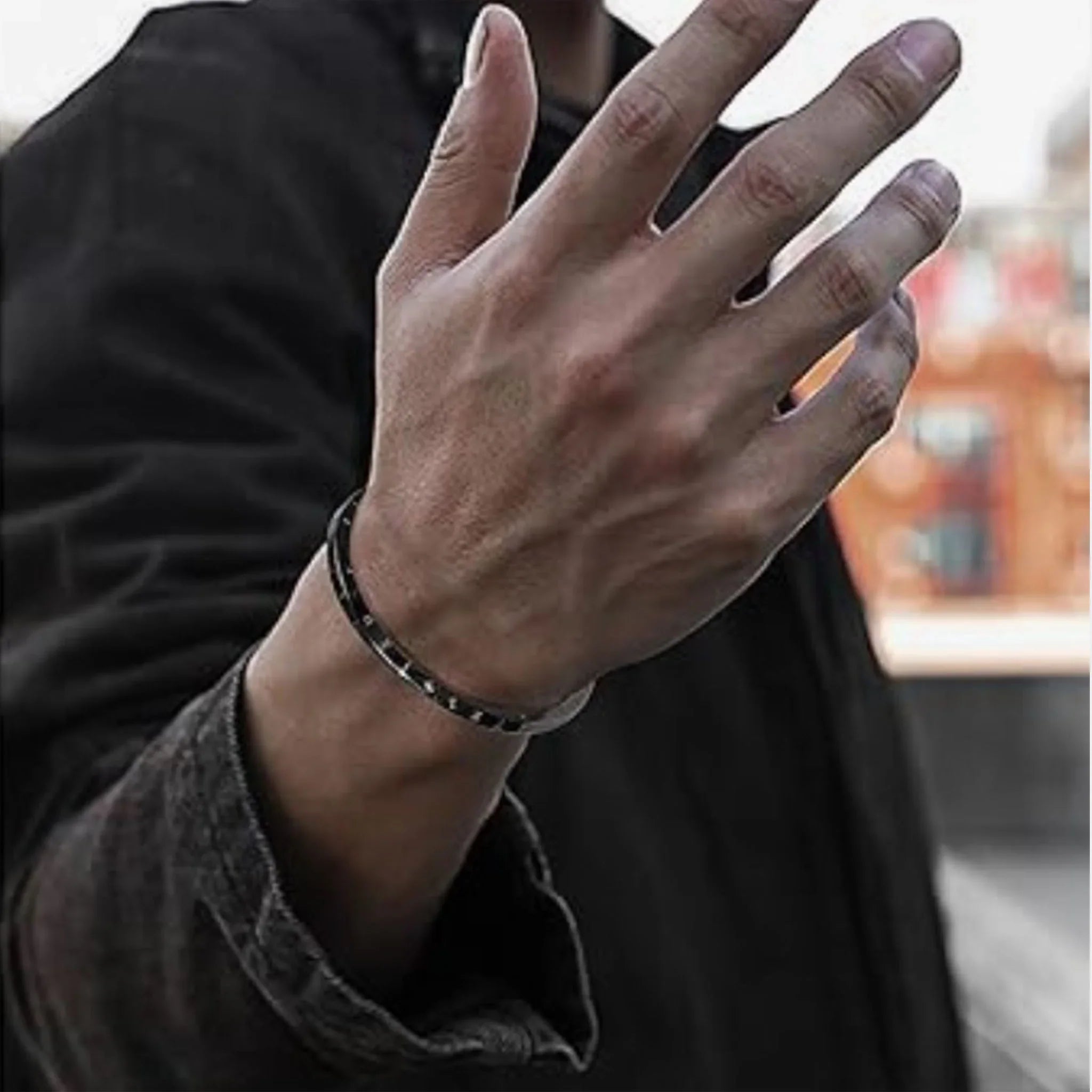 Vikinger Amreif mit Runen Schwarz - ManTrend